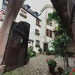 Adrihof A Riquewihr, Cour De L'abbaye D'autrey ベッド・アンド・ブレックファスト
