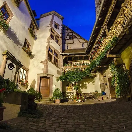 Adrihof A Riquewihr, Cour De L'abbaye D'autrey 利克维