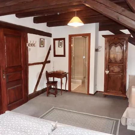 Adrihof A Riquewihr, Cour De L'abbaye D'autrey