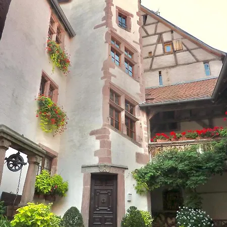 Adrihof A Riquewihr, Cour De L'abbaye D'autrey Panzió