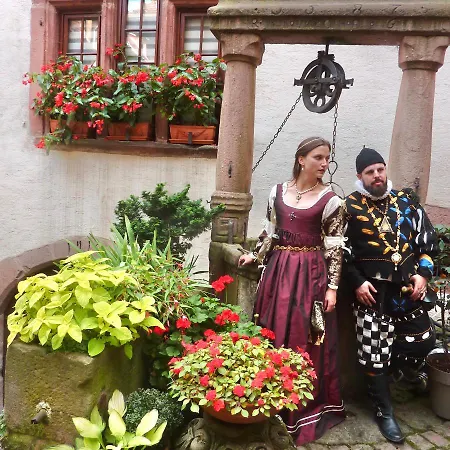 住宿加早餐酒店 Adrihof A Riquewihr, Cour De L'abbaye D'autrey 利克维