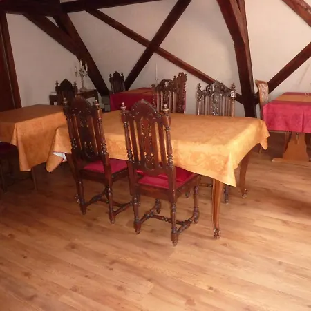 Bed & Breakfast Adrihof A Riquewihr, Cour De L'abbaye D'autrey *
