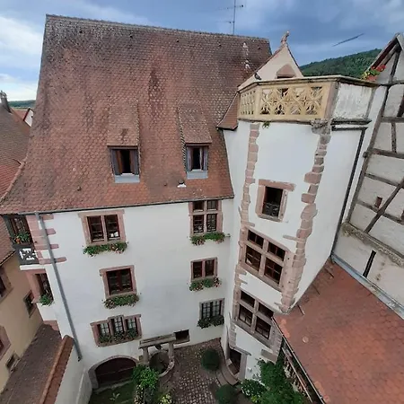 Adrihof A Riquewihr, Cour De L'abbaye D'autrey