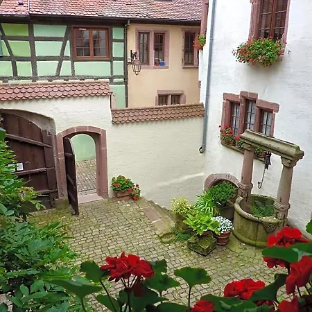 Panzió Adrihof A Riquewihr, Cour De L'abbaye D'autrey Riquewihr