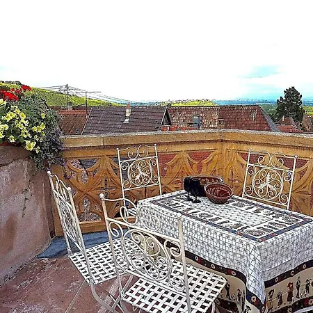 Adrihof A Riquewihr, Cour De L'abbaye D'autrey Panzió