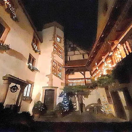 Panzió Adrihof A Riquewihr, Cour De L'abbaye D'autrey 3*