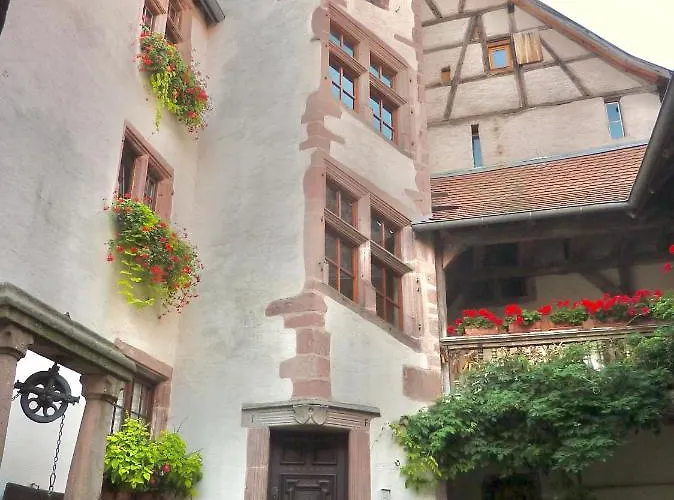 Adrihof A Riquewihr, Cour De L'abbaye D'autrey ベッド・アンド・ブレックファスト