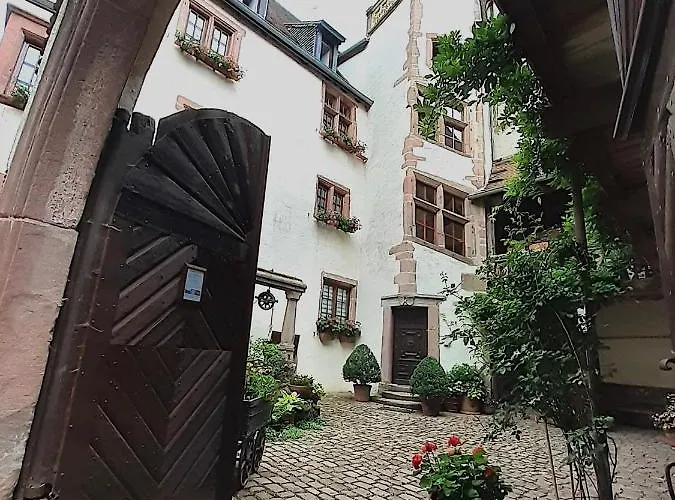 Adrihof A Riquewihr, Cour De L'abbaye D'autrey ベッド・アンド・ブレックファスト
