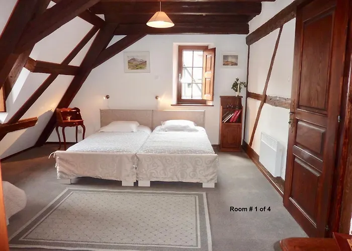 ベッド・アンド・ブレックファスト Adrihof A Riquewihr, Cour De L'abbaye D'autrey 3*